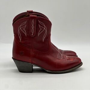 Ariat Darlin Western Boot. Size 6